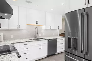 10 E Lee St, Baltimore, MD 21202 - Photo 9