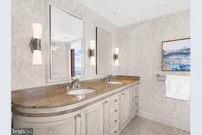 10 E Lee Street #2405, Baltimore, MD 21202 - Photo 11