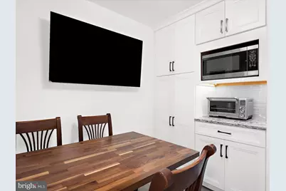 10 E Lee Street #2405, Baltimore, MD 21202 - Photo 13