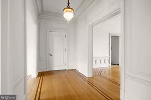 700 Washington Pl, Baltimore, MD 21201 - Photo 7