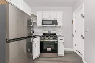 750 Dolphin St, Baltimore, MD 21217 - Photo 9