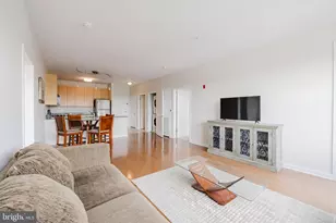 3201 St Paul St, Baltimore, MD 21218 - Photo 3