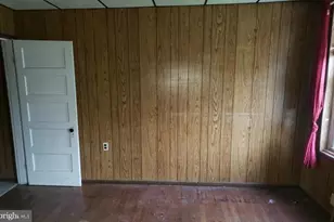 1640 N Ellamont St, Baltimore, MD 21216 - Photo 5