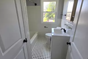 940 E 41st St, Baltimore, MD 21218 - Photo 13