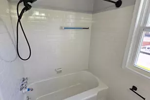 940 E 41st St, Baltimore, MD 21218 - Photo 15