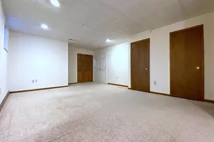 1110 S Kenwood Ave, Baltimore, MD 21224 - Photo 37