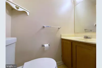 1110 S Kenwood Avenue, Baltimore, MD 21224 - Photo 17