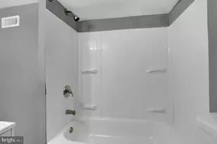 1501 N Payson Street N, Baltimore, MD 21217 - Photo 27