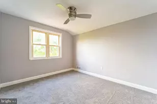 4011 Mortimer Ave, Baltimore, MD 21215 - Photo 17