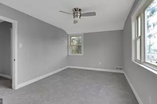 4011 Mortimer Ave, Baltimore, MD 21215 - Photo 13