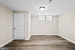 2328 E Hoffman St, Baltimore, MD 21213 - Photo 23