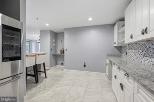 10 E Lee St, Baltimore, MD 21202 - Photo 11