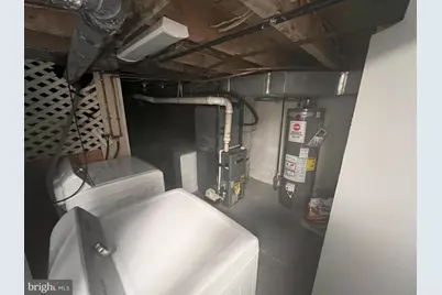 516 S Highland Avenue S, Baltimore, MD 21224 - Photo 11