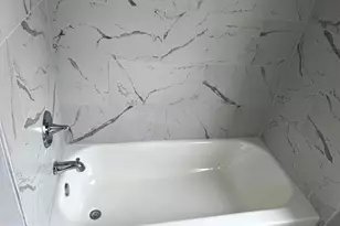 1024 Wicklow Rd, Baltimore, MD 21229 - Photo 11