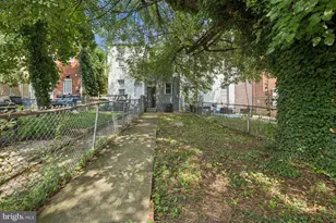 210 S Loudon Ave, Baltimore, MD 21229 - Photo 25