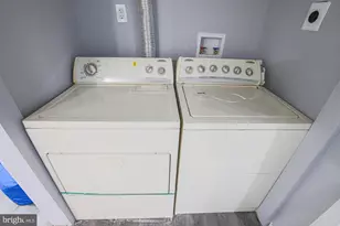 3300 Elmley Ave, Baltimore, MD 21213 - Photo 31