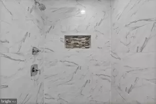 330 S Clinton St, Baltimore, MD 21224 - Photo 43