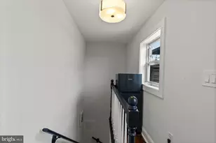 330 S Clinton St, Baltimore, MD 21224 - Photo 47