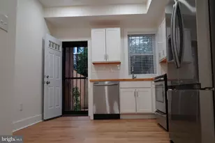 591 Orchard St, Baltimore, MD 21201 - Photo 11