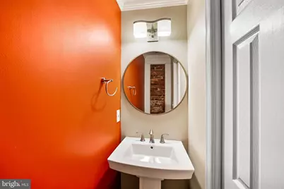 111 N Port Street N, Baltimore, MD 21224 - Photo 15