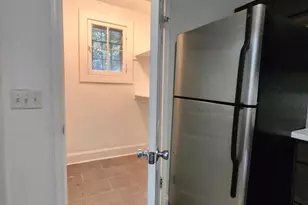 5107 Midwood Ave, Baltimore, MD 21212 - Photo 9