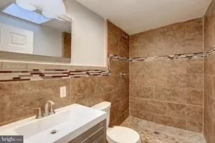 2321 Barclay St, Baltimore, MD 21218 - Photo 23