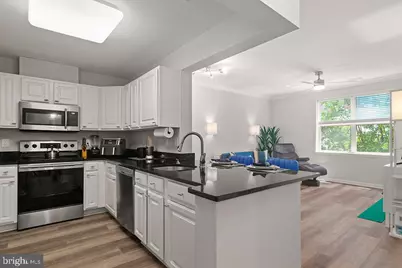 23 Pierside Drive #326, Baltimore, MD 21230 - Photo 13