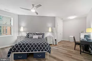 23 Pierside Dr, Baltimore, MD 21230 - Photo 5