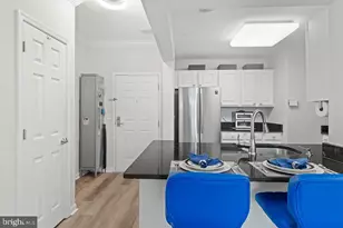 23 Pierside Dr, Baltimore, MD 21230 - Photo 15