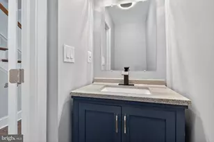 1136 N Fulton Ave, Baltimore, MD 21217 - Photo 9