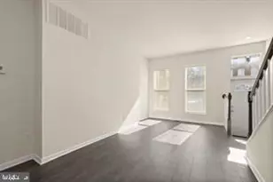 418 E 21st St, Baltimore, MD 21218 - Photo 5