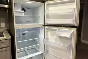 2106 N Fulton Ave, Baltimore, MD 21217 - Photo 11