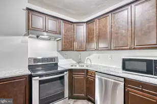 204 N Port St, Baltimore, MD 21224 - Photo 5