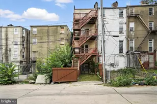 1027 N Caroline St, Baltimore, MD 21205 - Photo 31
