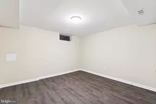 510 Seagull Ave, Baltimore, MD 21225 - Photo 17