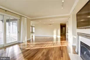 801 Key Hwy, Baltimore, MD 21230 - Photo 9