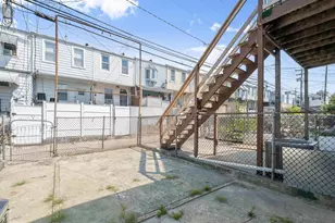 405 S Newkirk St, Baltimore, MD 21224 - Photo 41