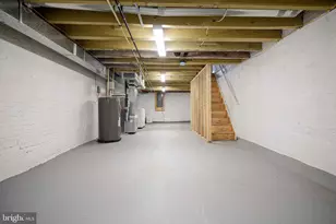 2407 McElderry St, Baltimore, MD 21205 - Photo 21