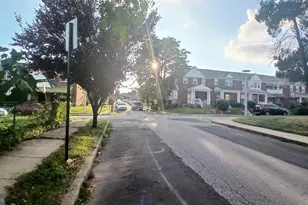 733 Lyndhurst St, Baltimore, MD 21229 - Photo 7