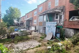 733 Lyndhurst St, Baltimore, MD 21229 - Photo 3