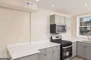 22 N Ellamont St, Baltimore, MD 21229 - Photo 11