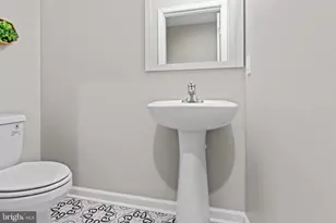 1020 N Eden St, Baltimore, MD 21205 - Photo 5