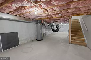 1020 N Eden St, Baltimore, MD 21205 - Photo 35