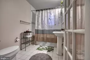 1404 Park Ave, Baltimore, MD 21217 - Photo 33