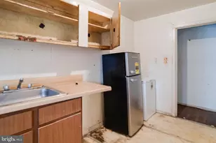 4209 Chatham Rd, Baltimore, MD 21207 - Photo 11