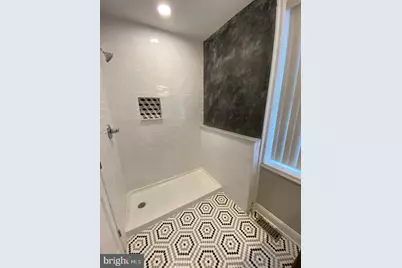 325 E 21st Street, Baltimore, MD 21218 - Photo 19