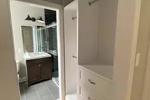 325 E 21st St, Baltimore, MD 21218 - Photo 17