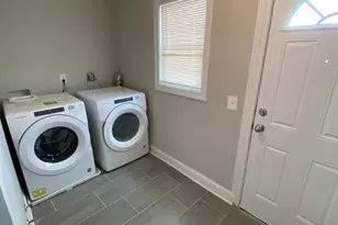 325 E 21st St, Baltimore, MD 21218 - Photo 11