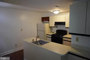 816 W Lombard St, Baltimore, MD 21201 - Photo 7