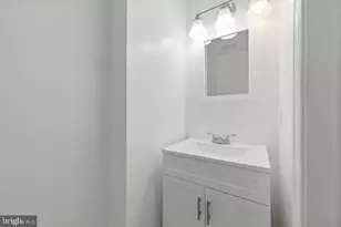 1815 N Warwick Ave, Baltimore, MD 21216 - Photo 15